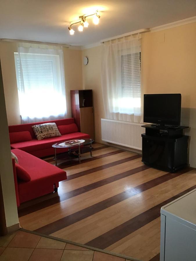 4 Lurko Apartman Uj Apartment Hajduszoboszlo Ngoại thất bức ảnh
